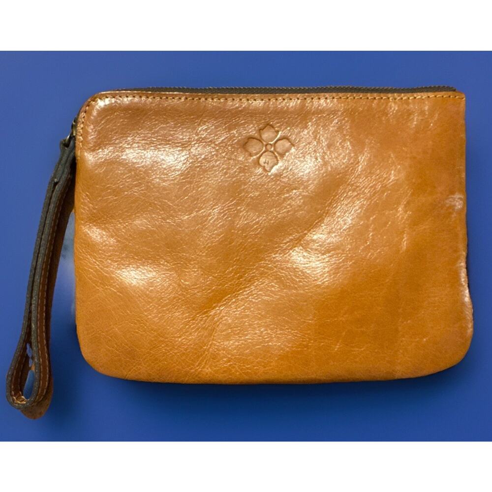 Patricia Nash Tan Cassini Clutch Wristlet 100% Leather Purse P34901 Timeless